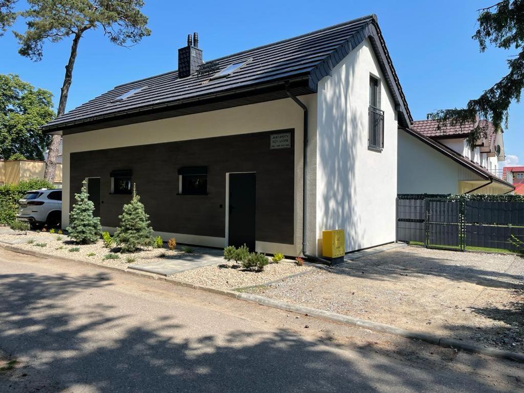 Apartamenty Przy Parku -150M Od Plazy Darlowko Exterior photo